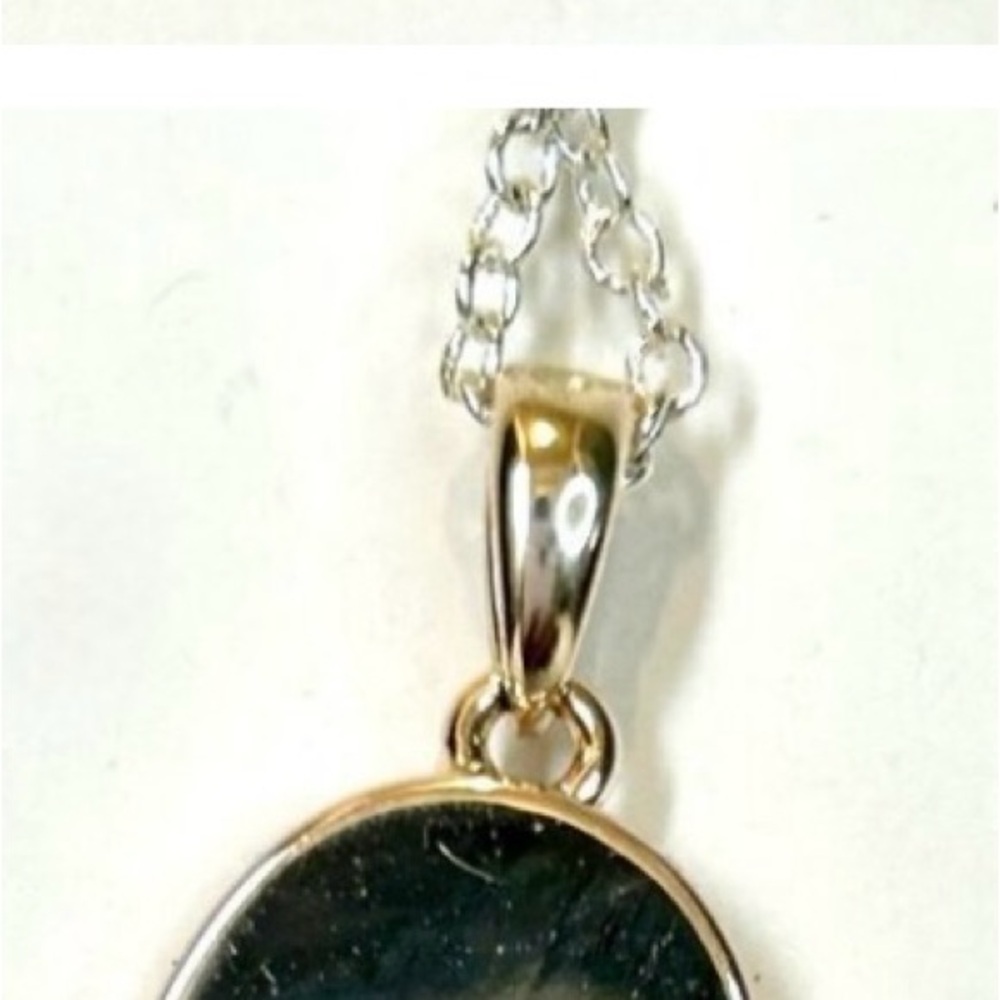 Disney Mickey Mouse NIB fine silver plated heart necklace withh genuine crystals - Picture 9 of 12